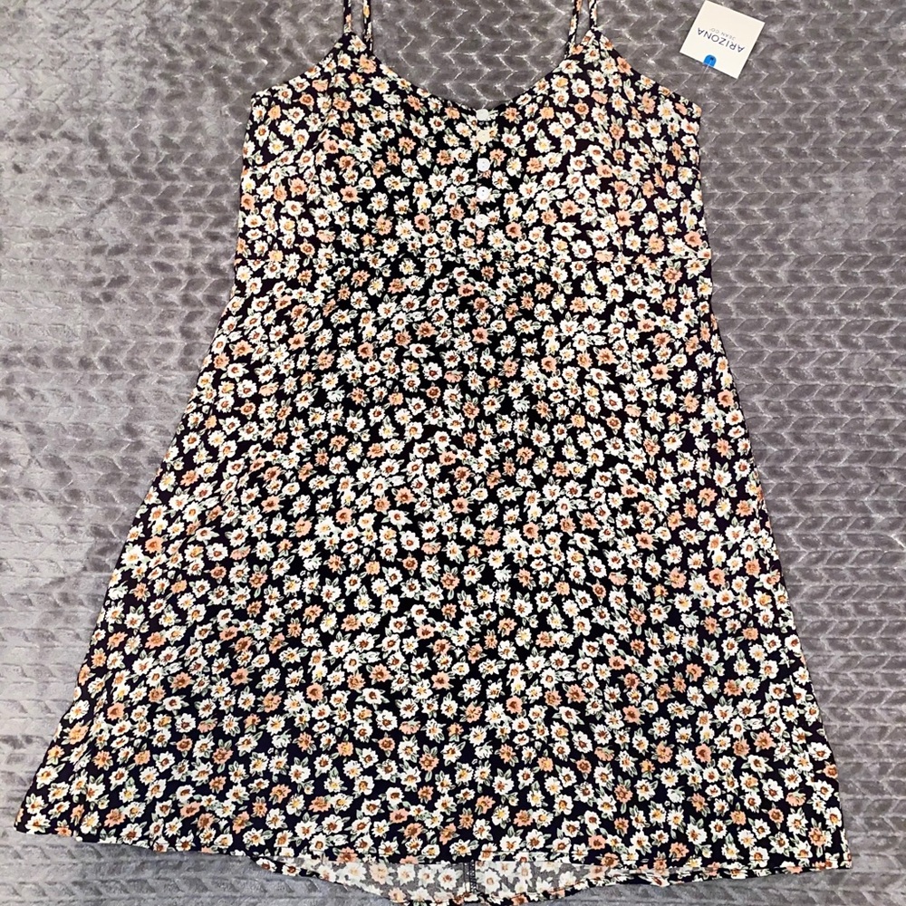 Junior’s Floral Flowy Dress